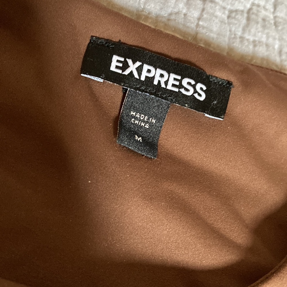 Express Body Contour Top - Picture 2 of 2